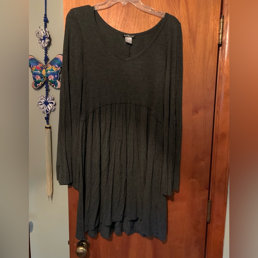 VENUS Charcoal Long Sleeve Dress